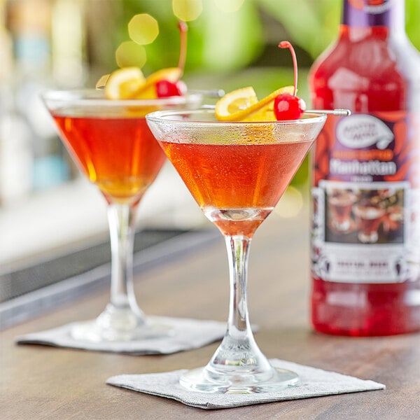 Master of Mixes 1 Liter Manhattan Martini Mix - 12/Case