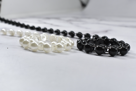 Pearl Applique Trim White Black 0.25in