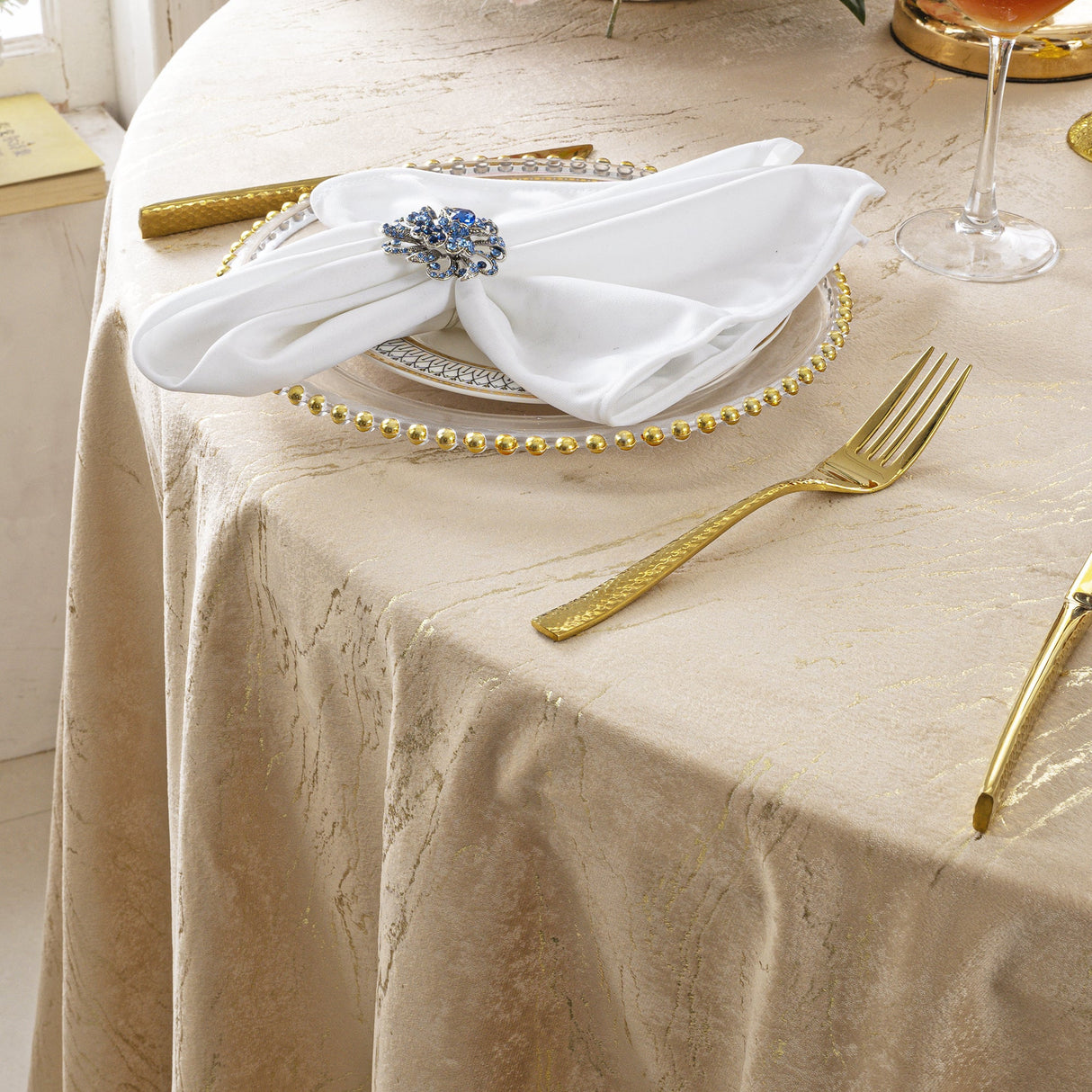 Velvet Rectangular Tablecloth 90x132 Champagne