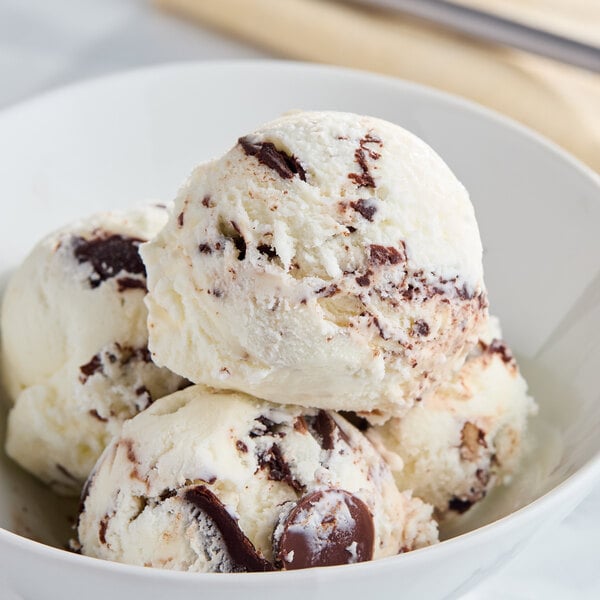 Tillamook Campfire Peanut Butter Cup Premium Ice Cream with 13.5% Butterfat 3 Gallon