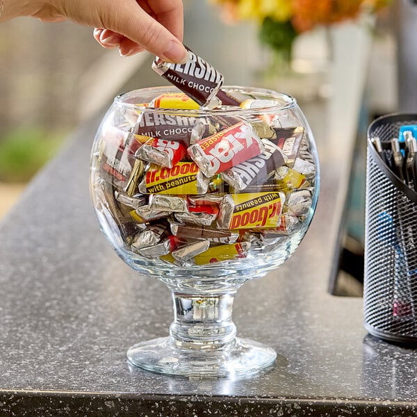 HERSHEY's Assorted Individually Wrapped Miniature Candy 25 lb.