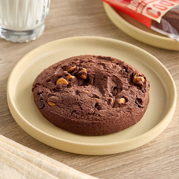 Otis Spunkmeyer Individually Wrapped Double Chocolate Caramel Cookie 4 oz. - 24/Case