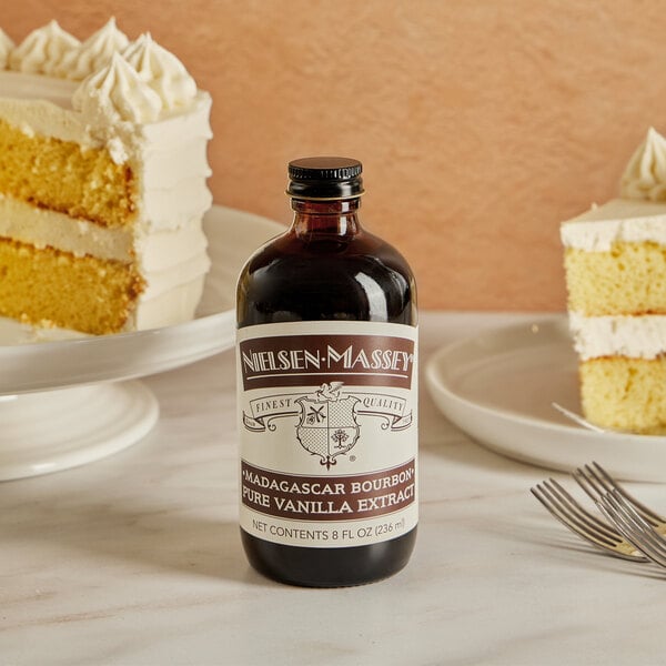 Nielsen-Massey 8 fl. oz. Madagascar Bourbon Vanilla Extract