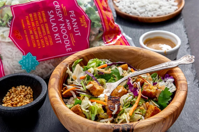 Peanut & Crispy Noodle Thai?Inspired Salad Kit