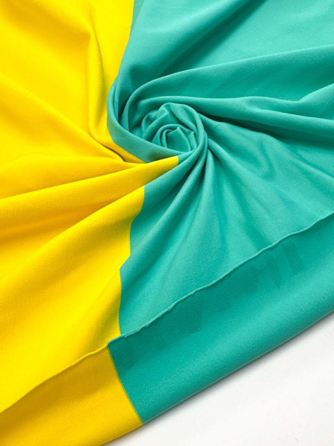 Polyamide Elastane Knitted Fabric Yellow Blue