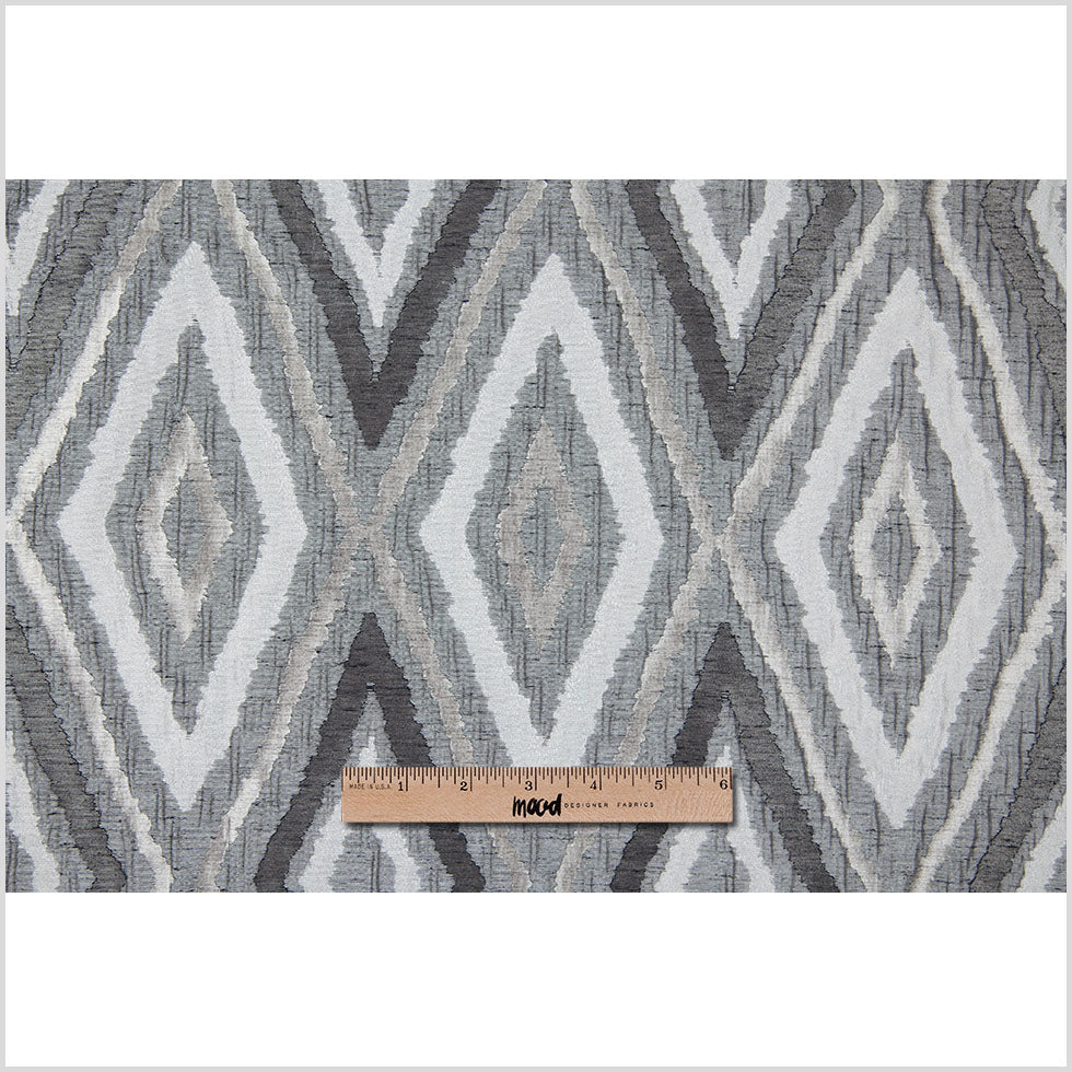 Gray/Silver Dramatic Diamonds Brocade