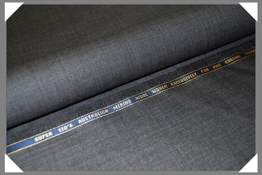 Med Grey Sharkskin Super 120S Merino Wool Fabric - Grey Sharkskin, 58/60" Width