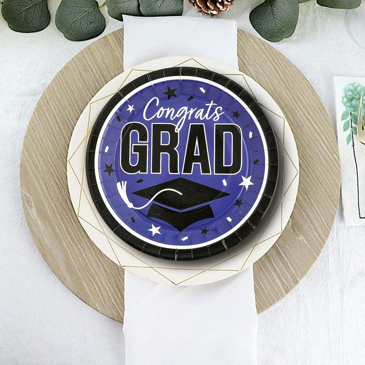 25 Count Purple Graduation Party Paper Plates 9" Round with Congrats Grad Message