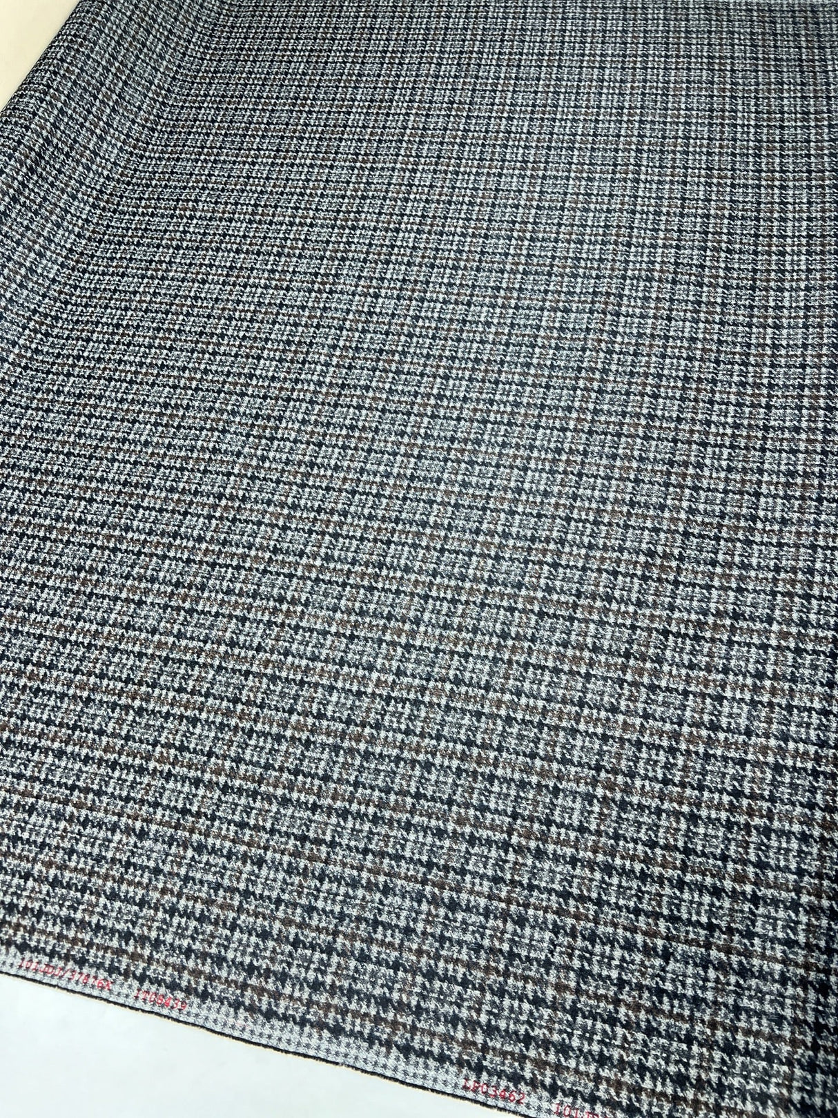 Polyester Houndstooth Fabric Grey Brown
