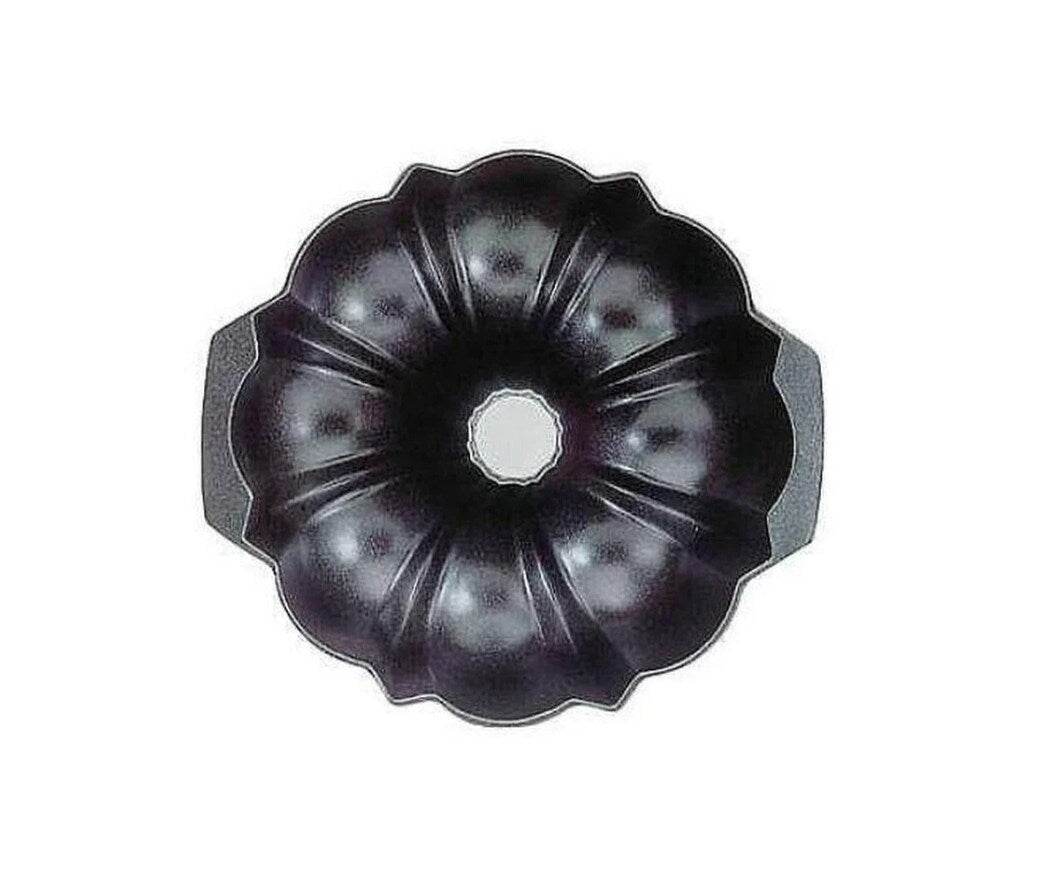 Nordic Ware Pro Cast Original Bundt Pan, 12 Cup