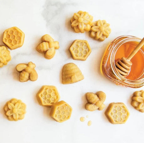 Nordic Ware Busy Bee Bitelet Pan