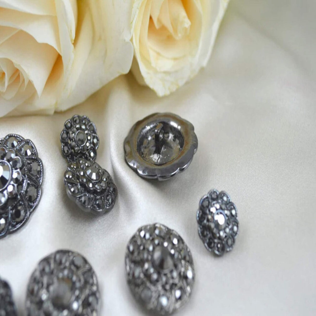 3/4" Gunmetal Geneva Stylish Classic Graphite Rhinestone Button