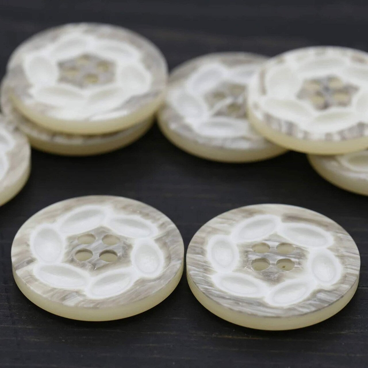 58L (38mm / 1.4") Beige Shell Look Buttons Swirl Ivory Pattern Large Four Hole Coat Button