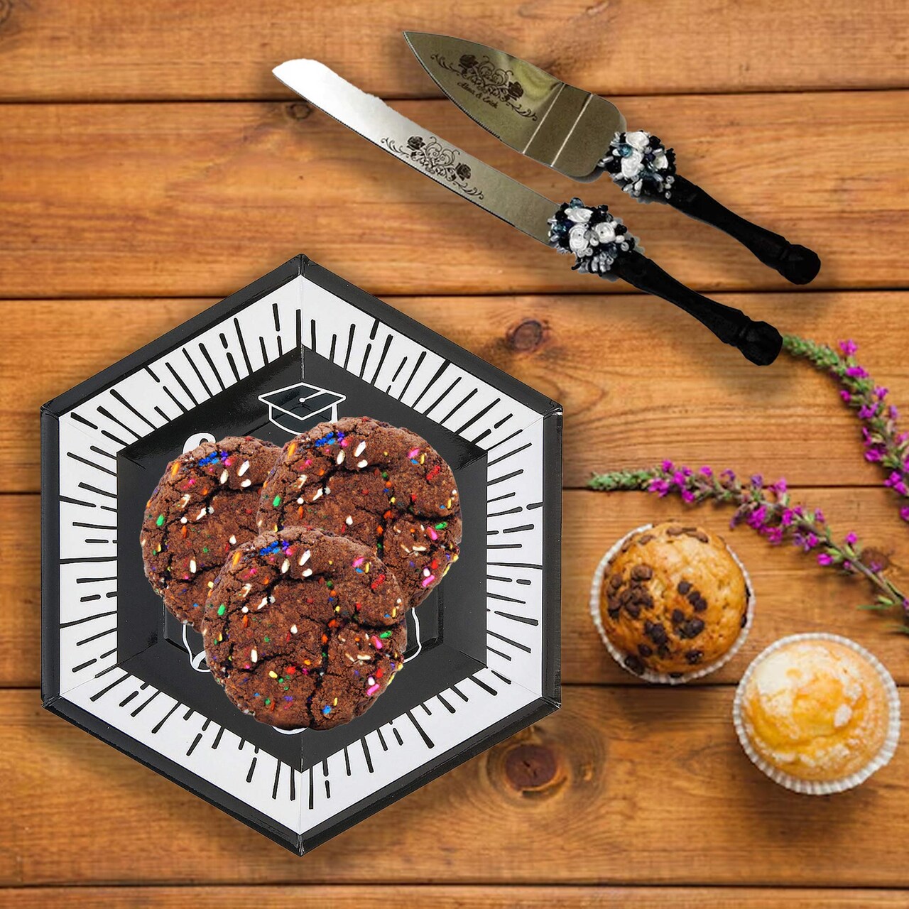 8 Ct. Congrats Grad You Did It Graduation Party Dinner Plates 9" Black & White Paper Plates