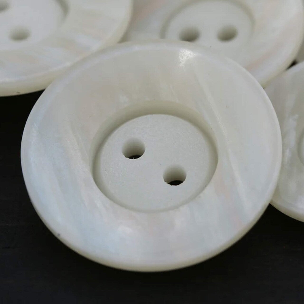 34L (21mm / 7/8") Ivory Faux Shell Buttons Iridescent Bowl Shape 2-Hole Sewing Buttons for Crafts & Garments