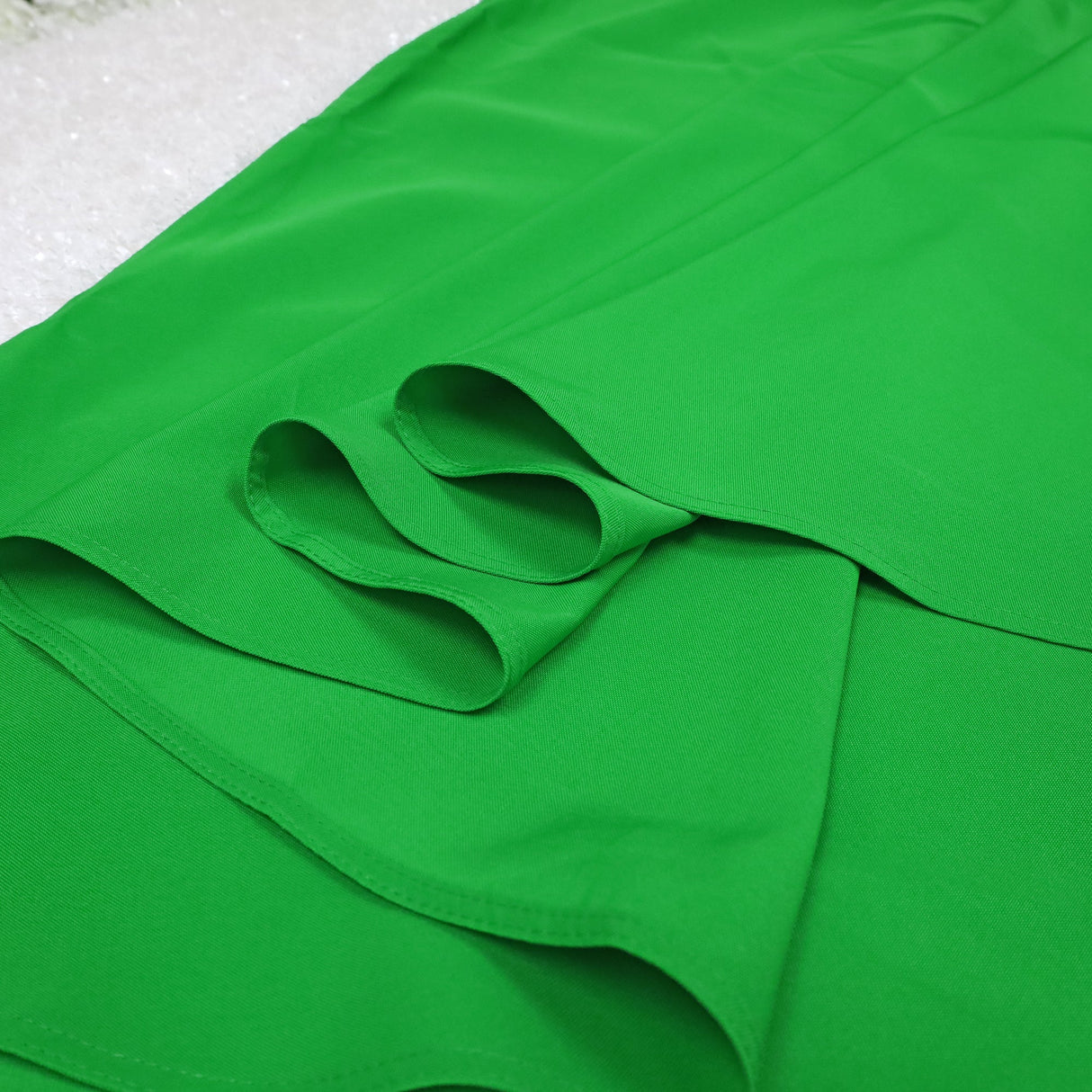Round Polyester Tablecloth 120" Emerald Green