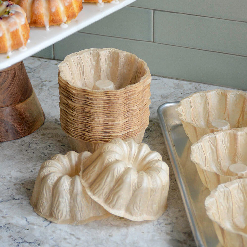 Novacart Mini Disposable Bundt Mold, 3-1/32" x 1-9/16" - Case of 500