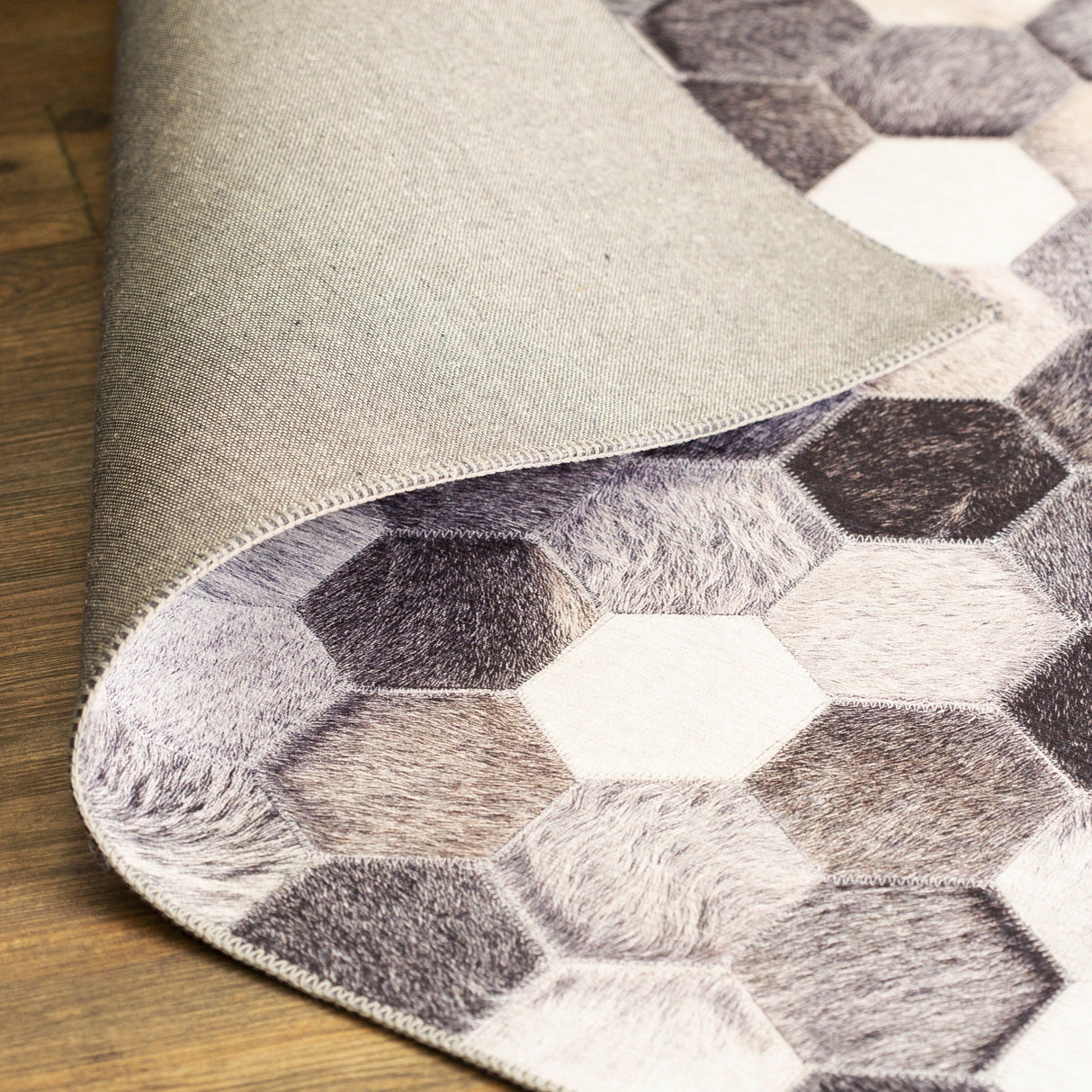 Vegan Geometric Gray Black Faux Hide/Cowhide Printed Rug - Gray Black Geometric Patchwork, Soft Feel, Durable, 5' X 7' To 10' X 13' (1 Piece)