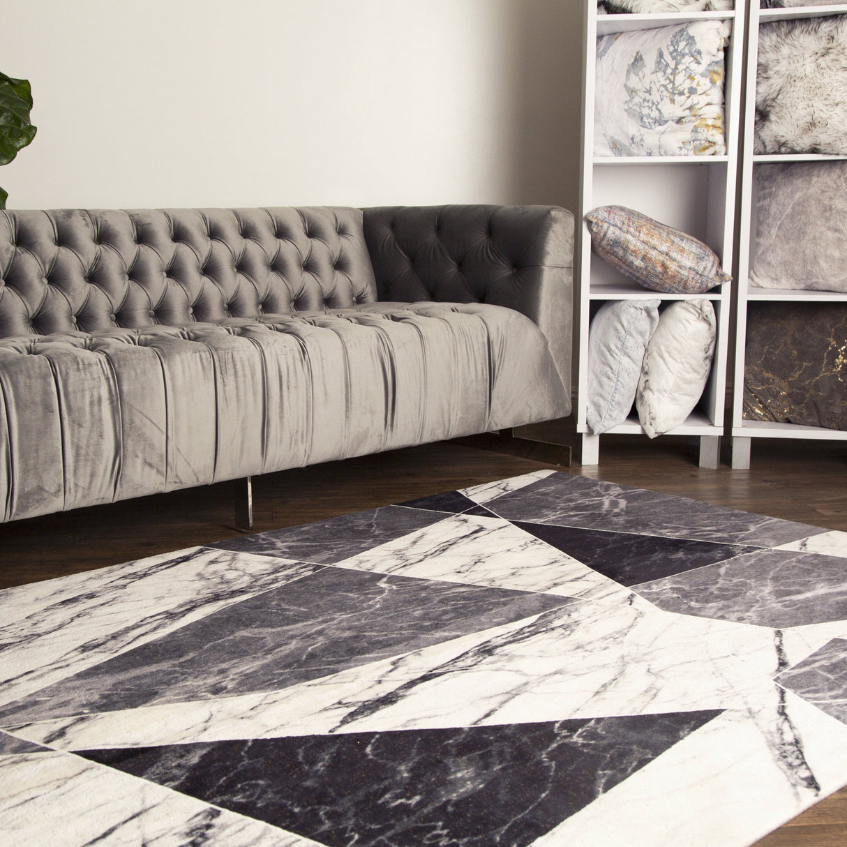 Makymo Polyester Faux Fur Rug - Black Gray And White Lattice Design, Soft Plush, 7'6" X 10'3" (1 Piece)