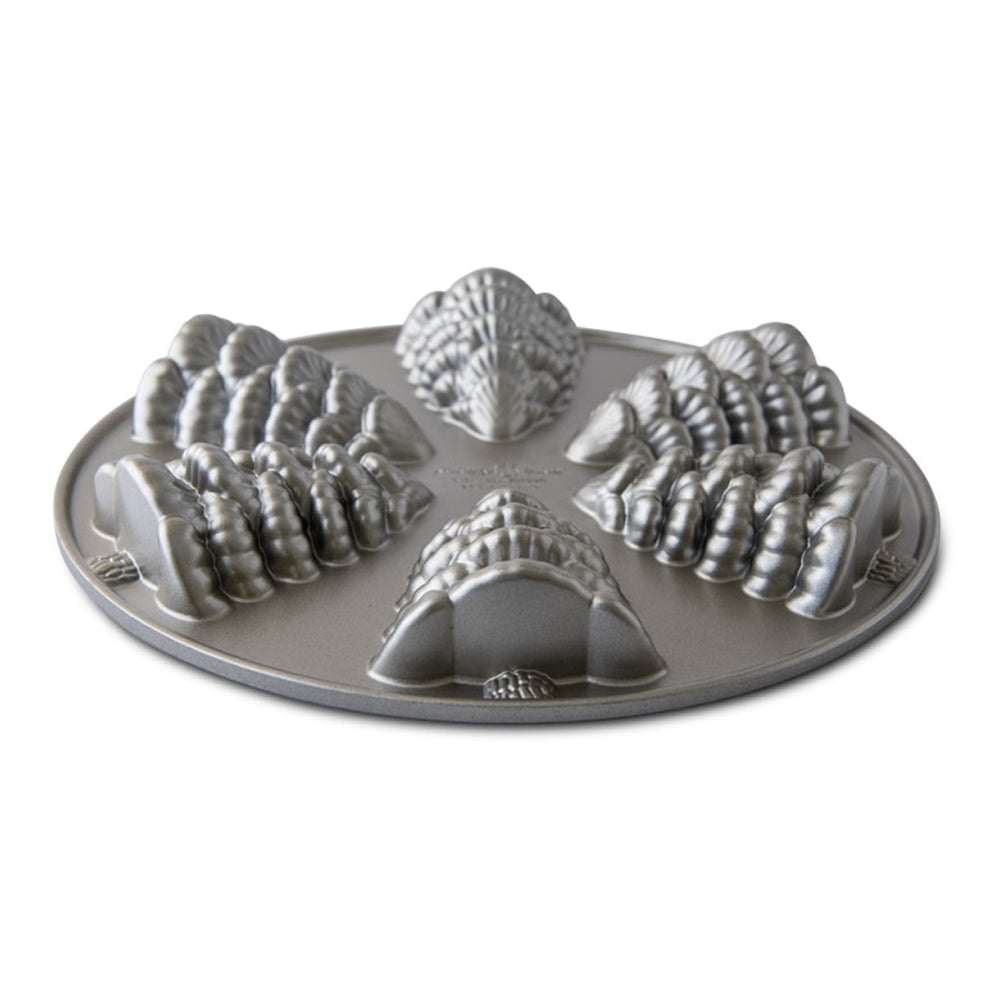 Nordic Ware Evergreen Cakelet Pan, 6 Cavities