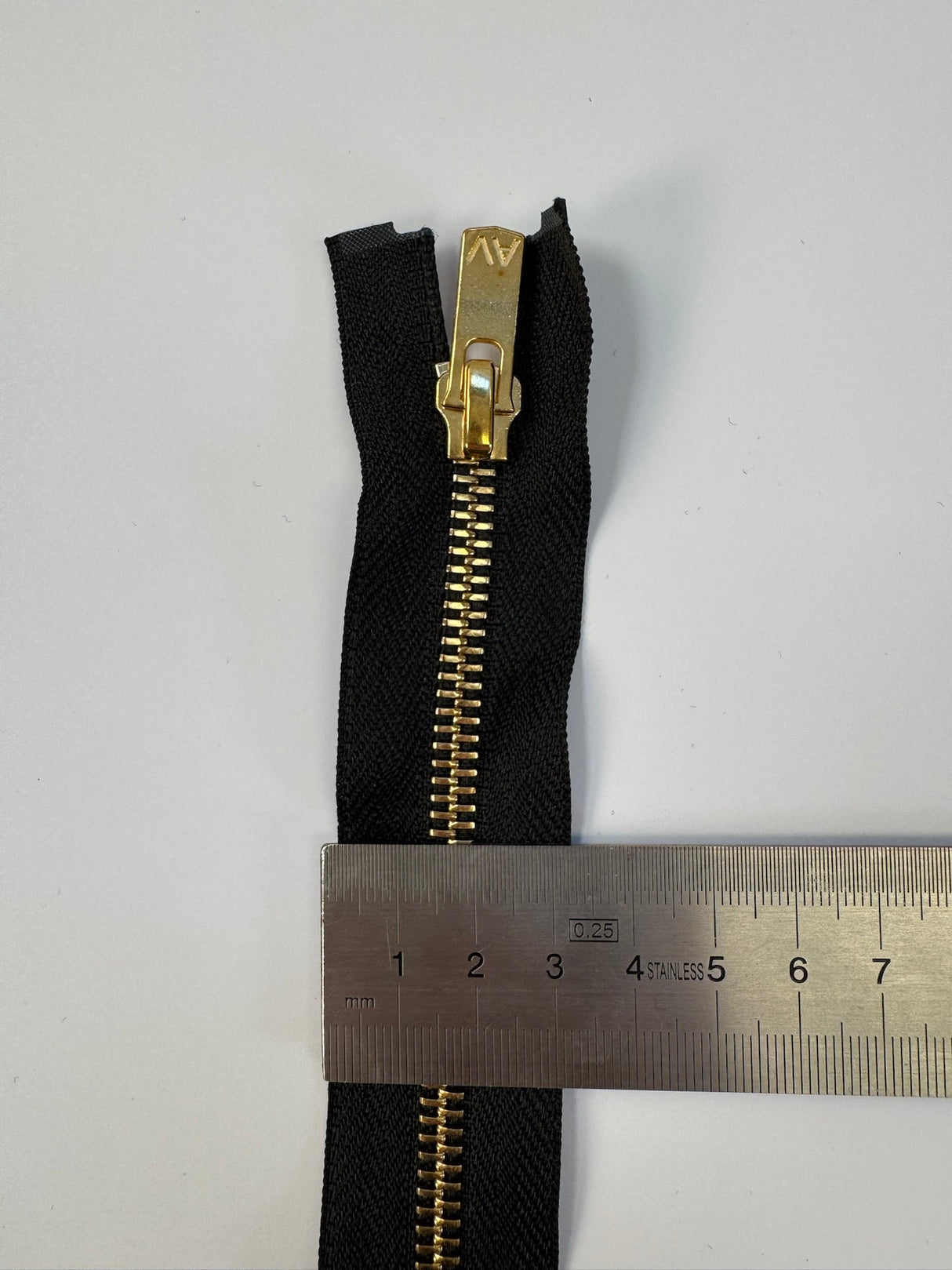 Golden Black Metal Sewing Notions