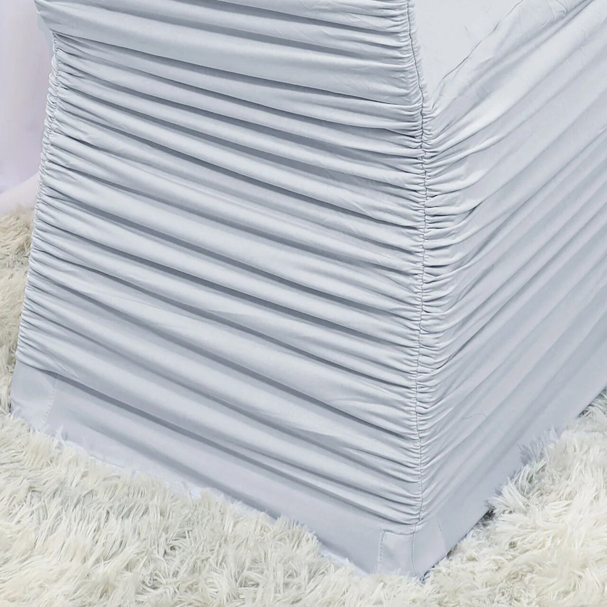 1 Piece Platinum Light Silver Rouge Chair Cover, Ruffled Stretch Spandex for Banquet Chairs