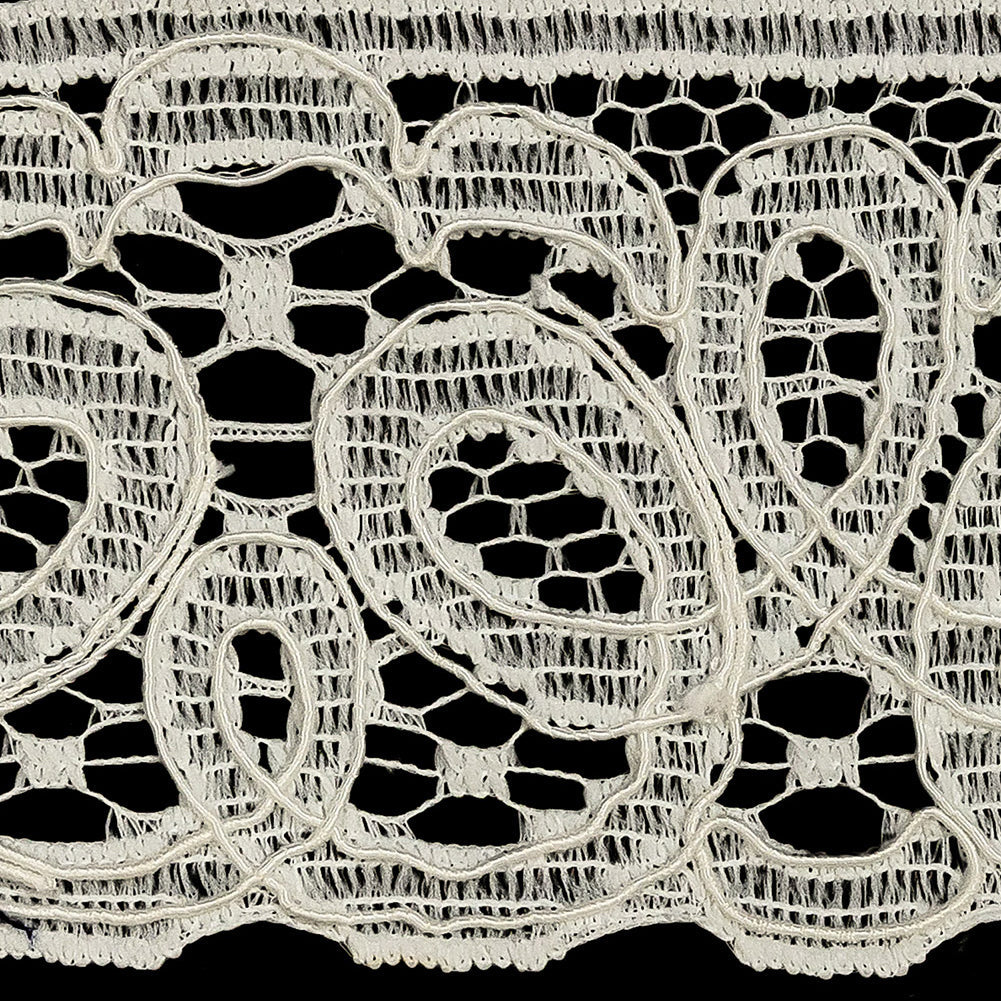 White Leaf-Like Loops Corded Lace Trim - 3.25"