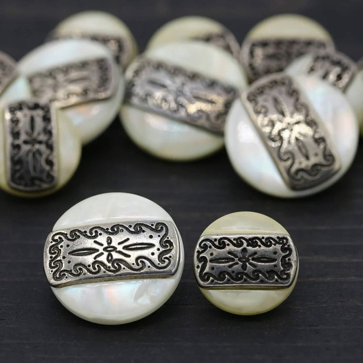 32L (20mm / 13/16") Ivory Pearl Shell Buttons Starburst Silver Center Shank Style Craft Button