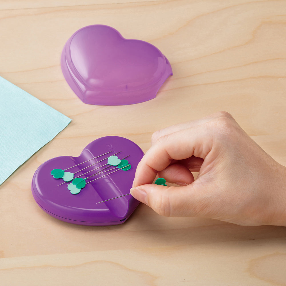 Clover I Sew for Fun Magnet Pin Caddy