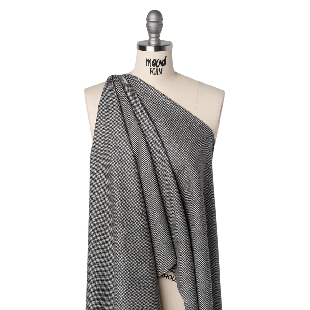 Brushed Virgin Merino Wool Twill - Black and White Little Houndstooth