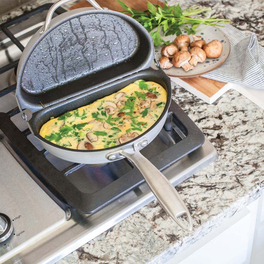Nordic Ware 10692 Italian Frittata & Omelet Pan