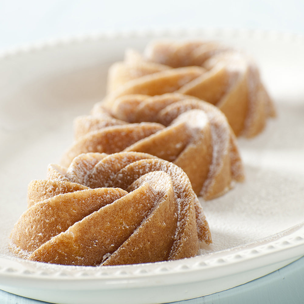 Nordic Ware 88037 Platinum Mini Heritage Bundtlette Cake Pan