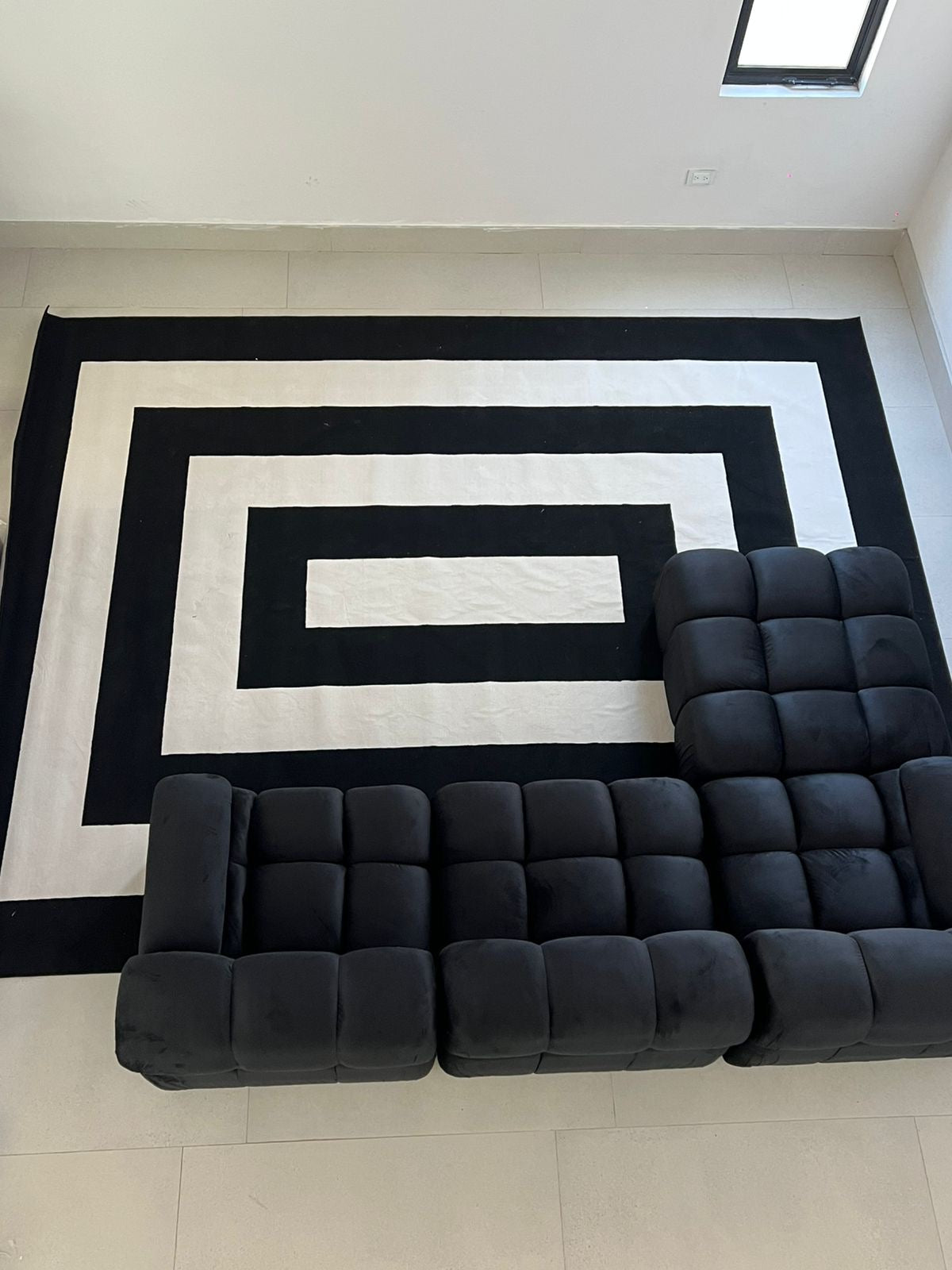 Z341A Polyester Fabric - Black & White Geometric Square Area Rug, Soft Texture, Modern Design, 5' 3" X 7' 6" (1 Piece)