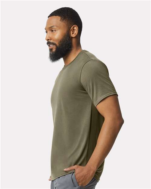 Performance short sleeve crew neck T-Shirt