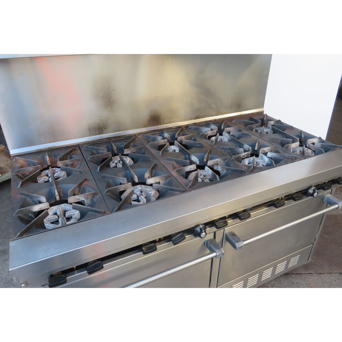 Garland 10 Burner Natural Gas Range Model SX-10-2626, Used Very Good Condition