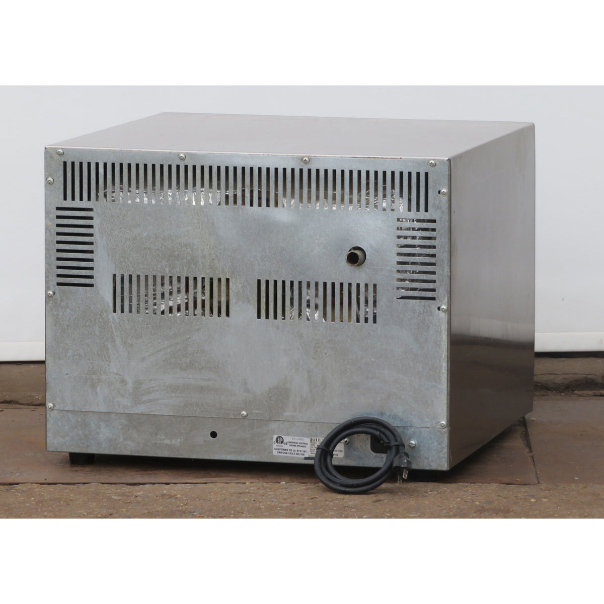 Anvil COA7002 Countertop Convection Oven, Used Great Condition