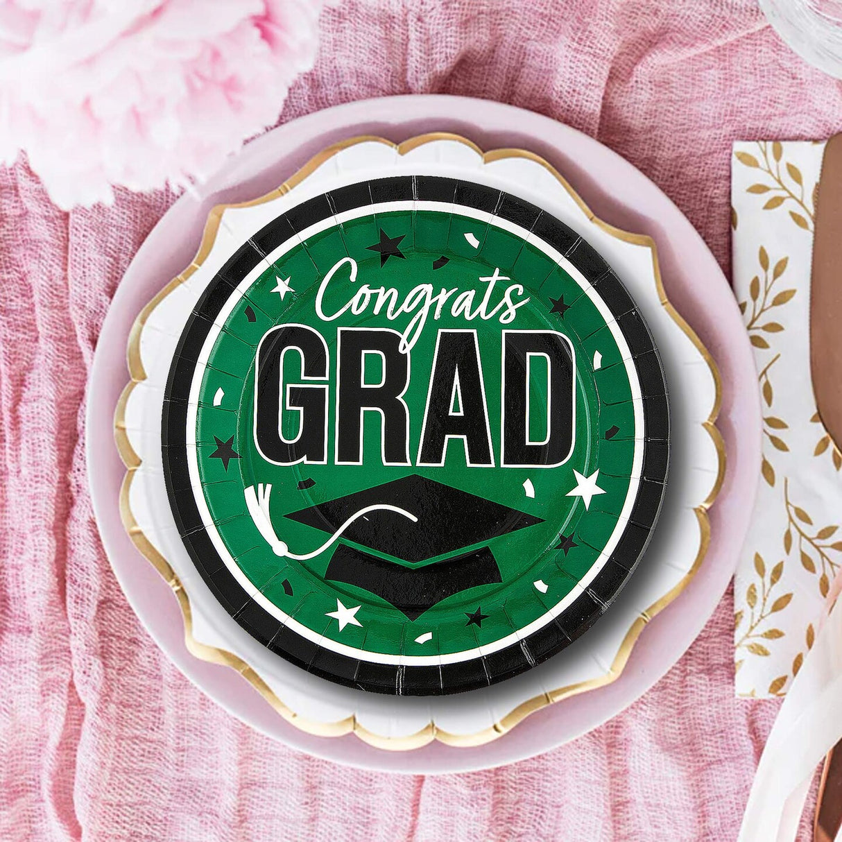 25 Count Green Graduation Party Plates 9 Inch Round Congrats Grad Table Essentials
