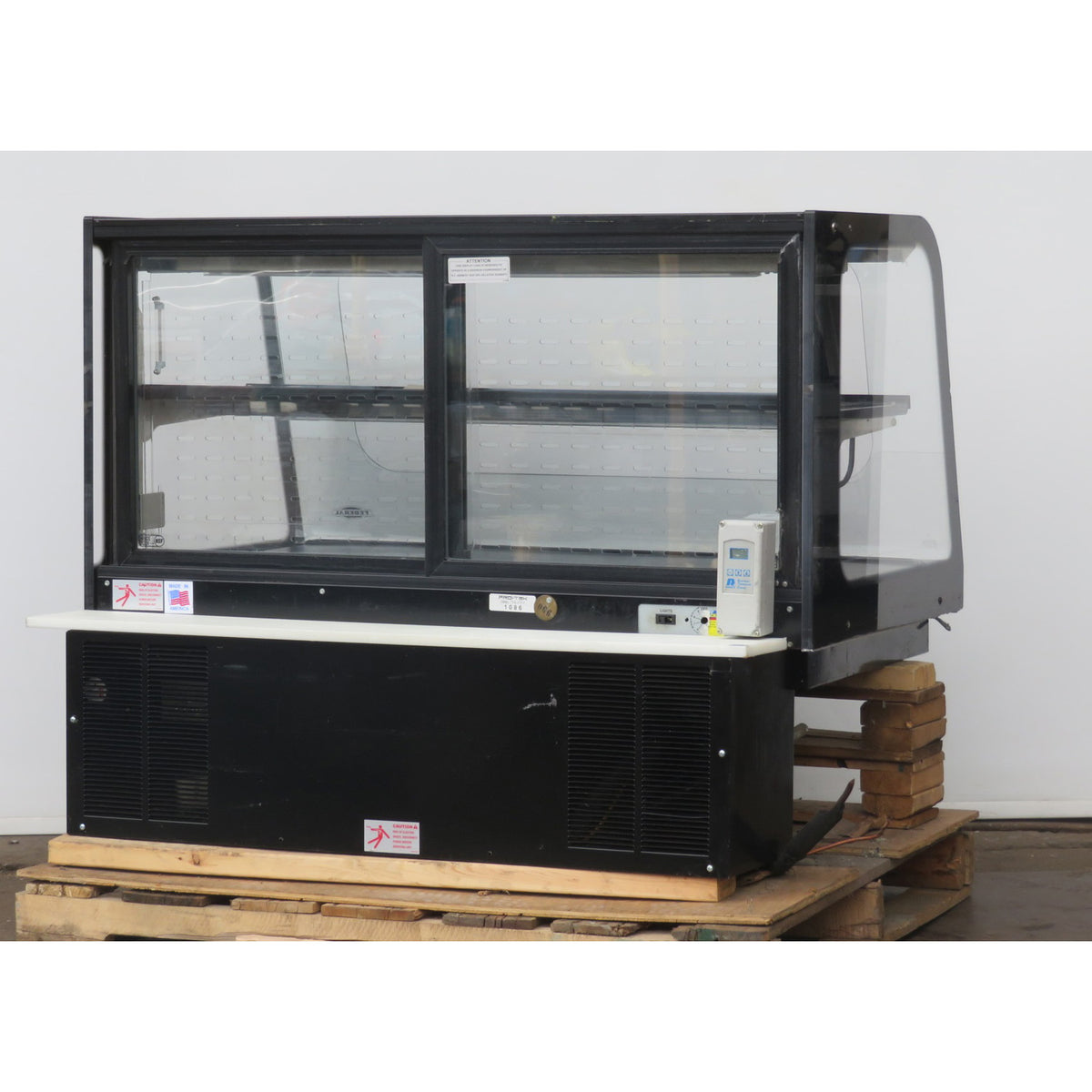 Federal CRR4828SS Refrigerator Display Case - Remote, Used Excellent Condition