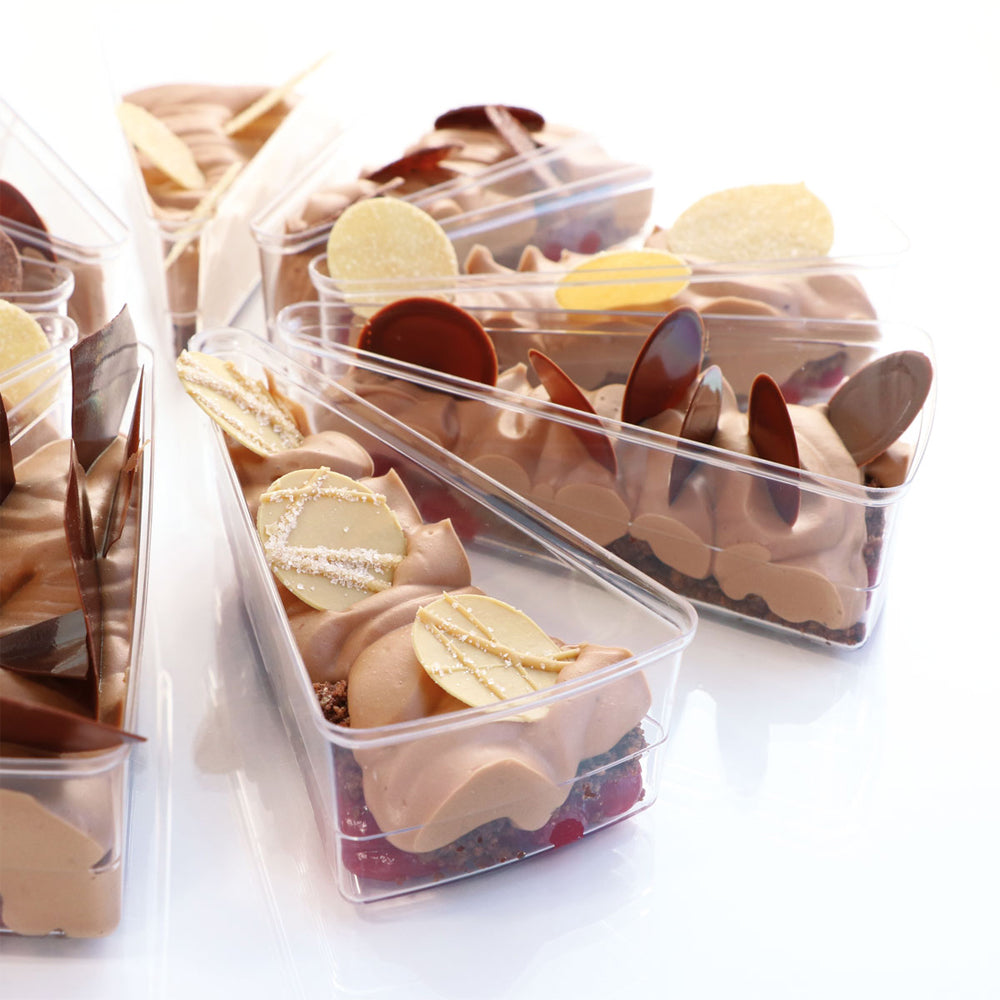 Martellato Clear Plastic Slice Dessert Cup, 5.3" x 2.7" x 1.7" - Pack of 100