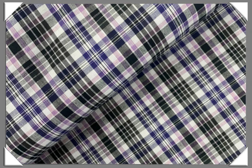 ১ গজ ক্লাসিক ১০০% সুতির কাপড় ৬০" প্রস্থের গজ বিক্রি হচ্ছে