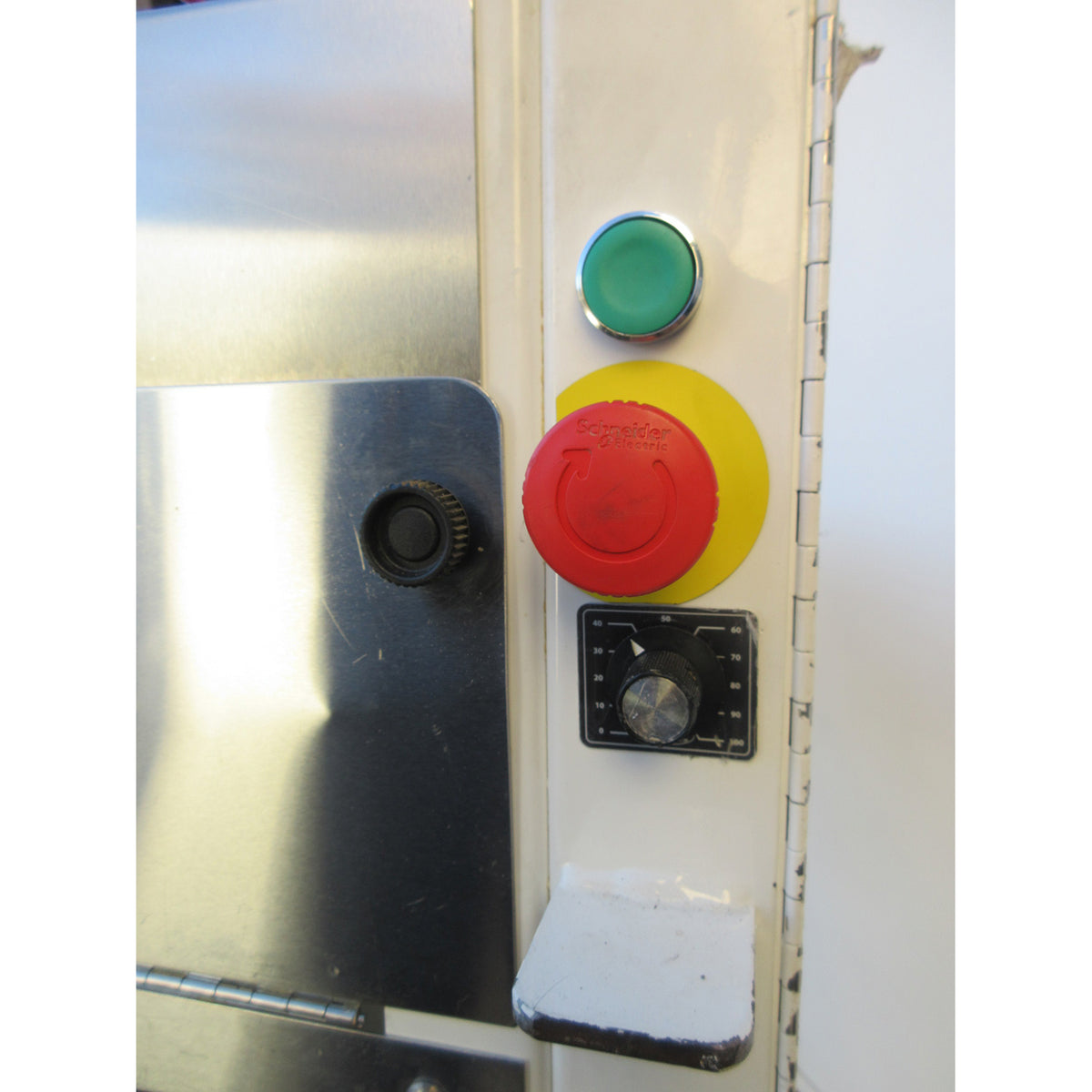 Bloemhof 860L Sheeter Moulder, Includes 2 Pressure Plates, Used Excellent Condition