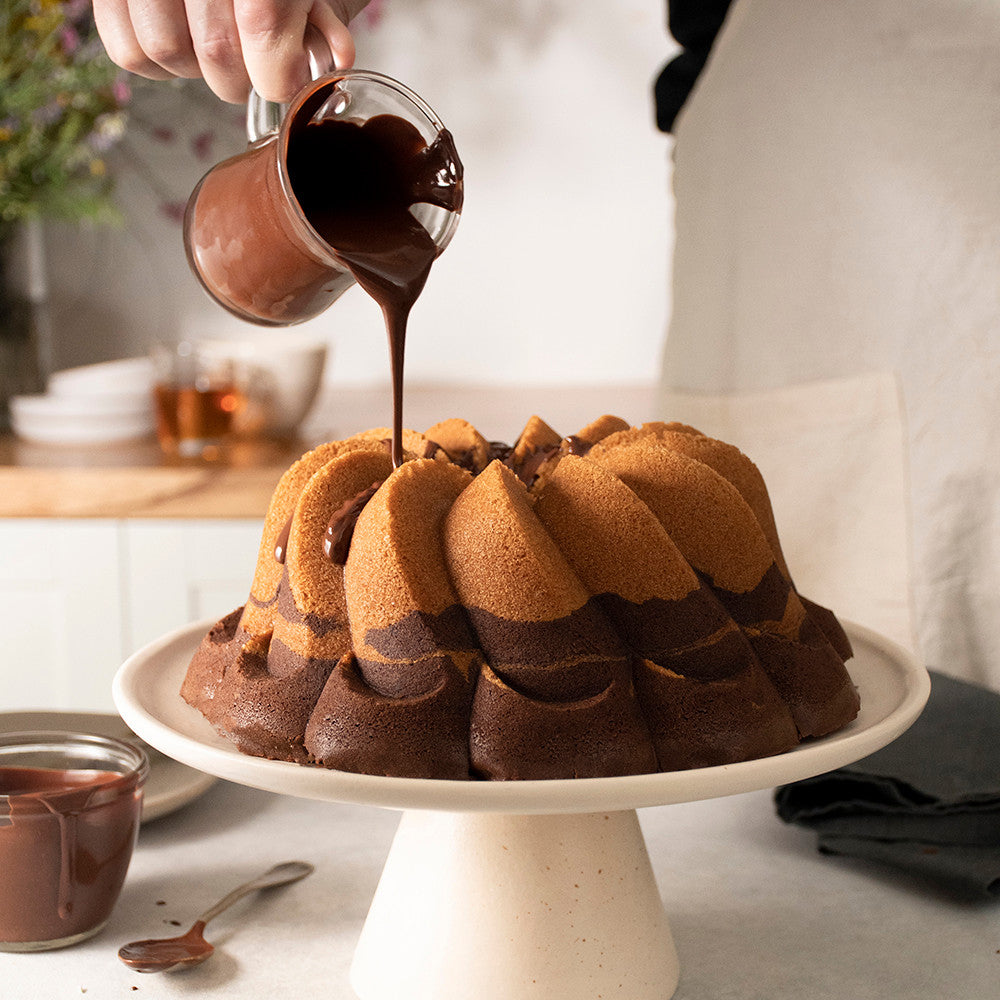 Nordic Ware Pirouette Bundt Pan, 10 Cups