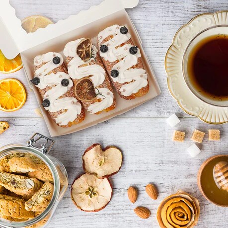 8 X 6 X 2.5" White Bakery Boxes with Window Pastry Boxes for Cakes, Cookies and Desserts