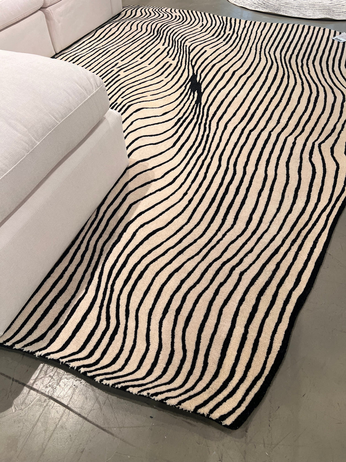 Beluga Tufted Design 55 Wool Fabric - Ivory Black Tufted Pattern, 8' X 11', 9' X 12', 10' X 13' (1 Piece)