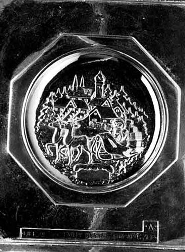 Jumbo Christmas Plate Chocolate Mold - Side A - LPC302A