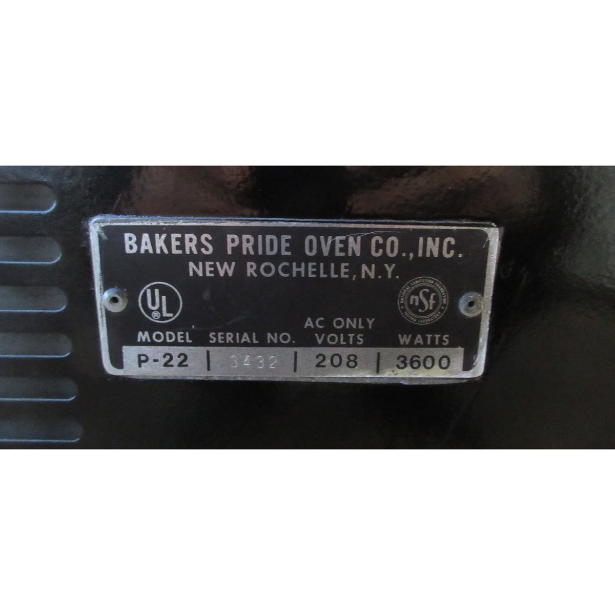 Bakers Pride P-22 Electric Countertop Pizza and Pretzel Oven, Used Excellent Condition