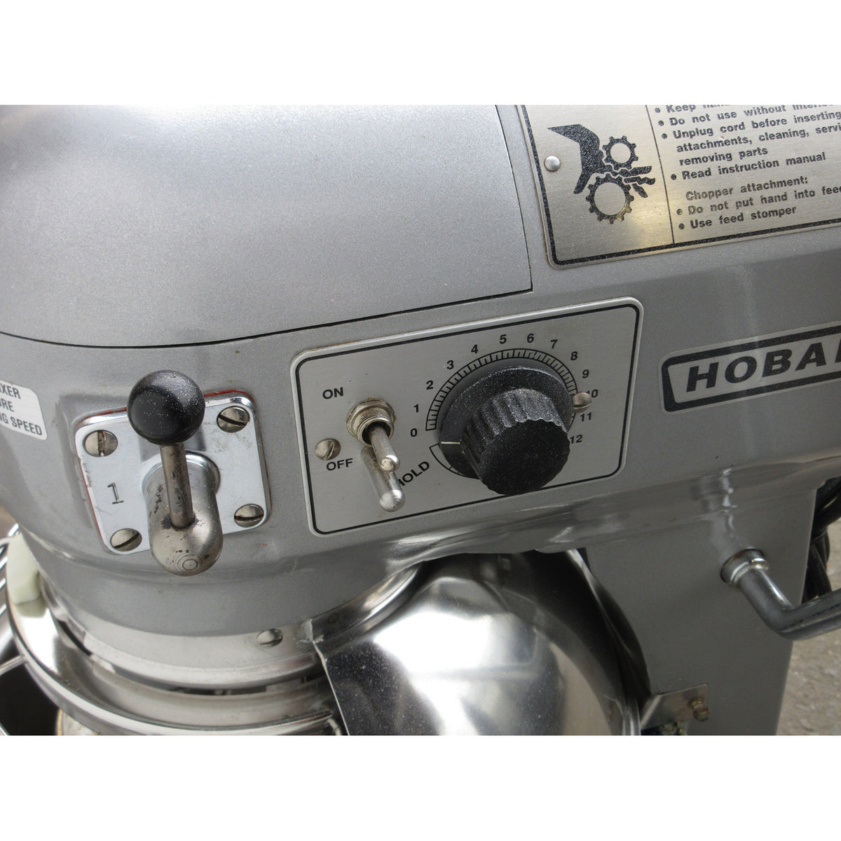 Hobart A200T 20 Qt Mixer, Bowl And 2 Attachments Included, Used Excellent Condition