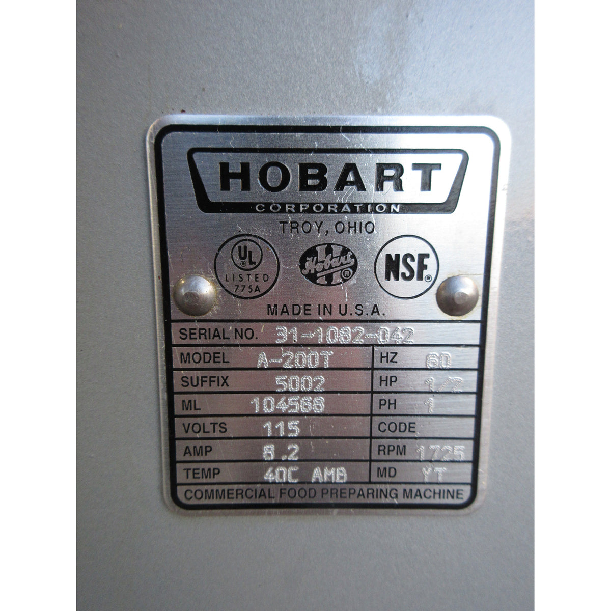 Hobart A200T 20 Qt Mixer, Bowl And 2 Attachments Included, Used Excellent Condition