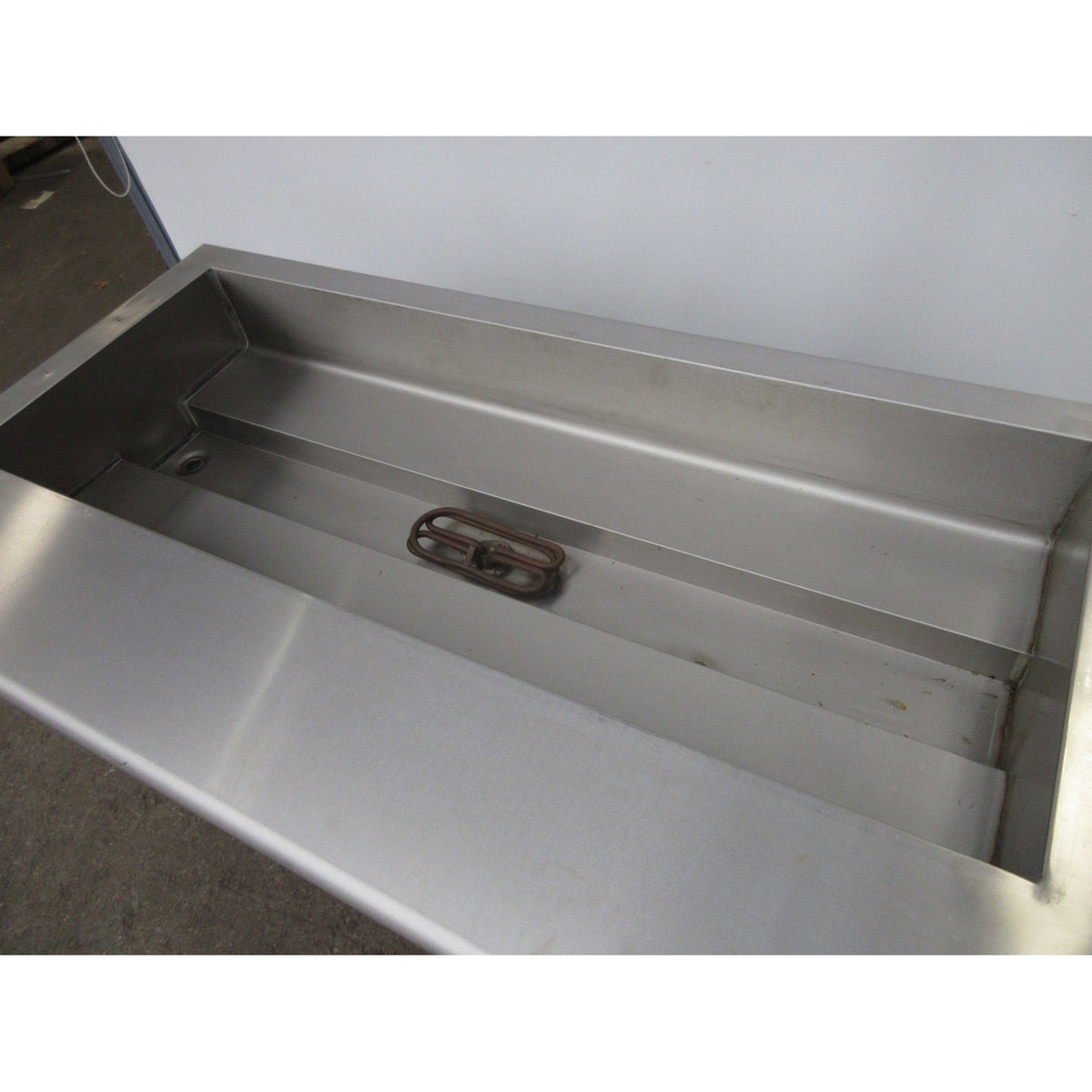 L& J Hot Food Table, 4 Pans, Used Excellent Condition