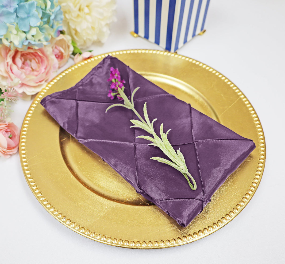 Pintuck Taffeta Napkins for Elegant Table